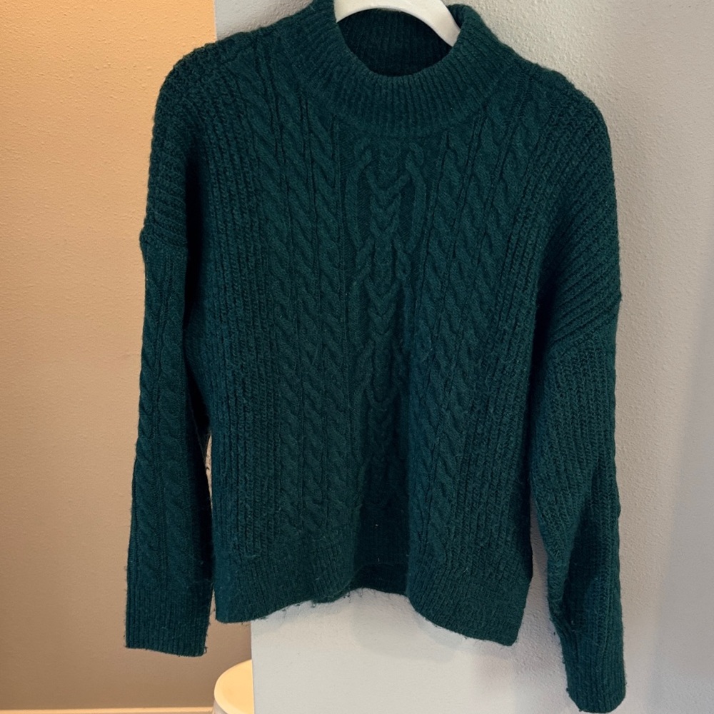 Abercrombie & Fitch Dark Green Cable Knit Mockneck Sweater
